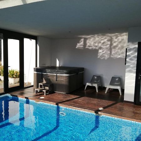 Casa Ceca De La Playa Y Barcelona, Con Piscina Climatizada Y Jacuzzi Villa Vallromanes Buitenkant foto